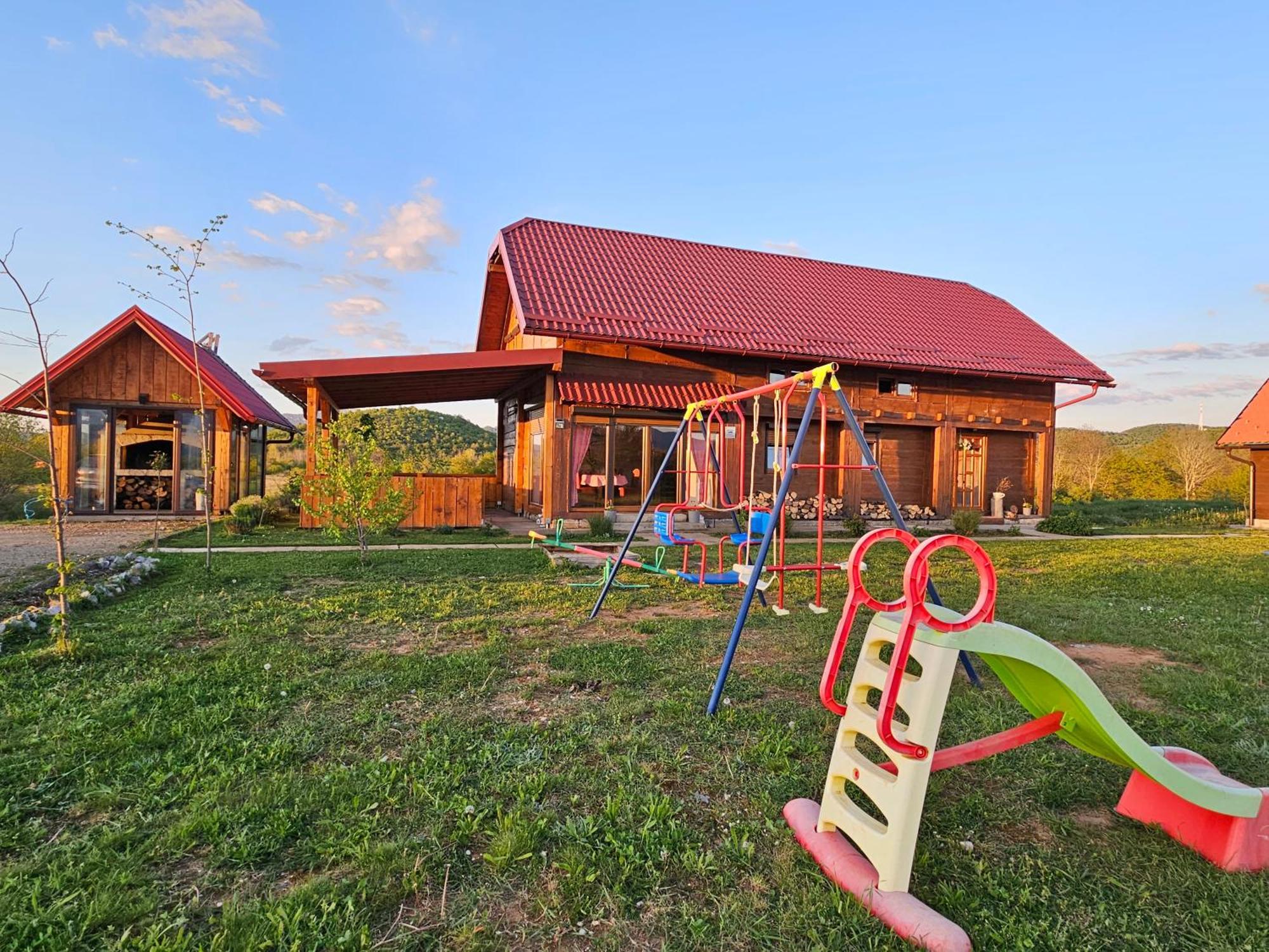 Ruralna Kuca Za Odmor Lika Villa Lovinac  Kültér fotó