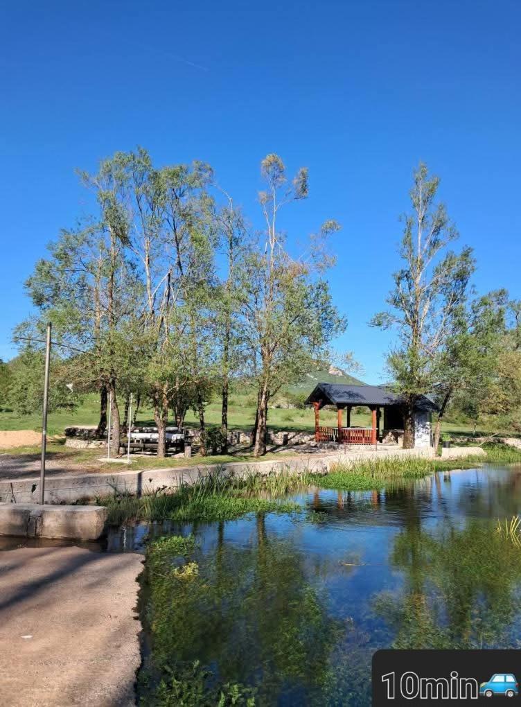 Ruralna Kuca Za Odmor Lika Villa Lovinac  Kültér fotó