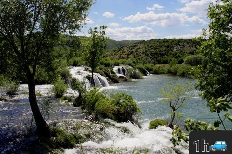 Ruralna Kuca Za Odmor Lika Villa Lovinac  Kültér fotó